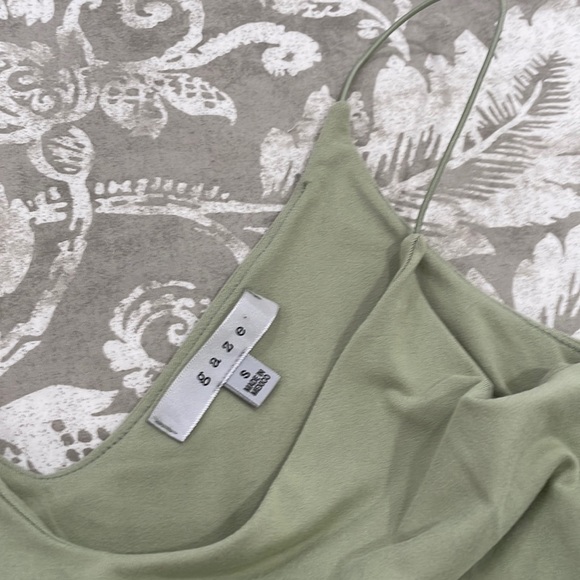 GAZE GREEN BODYSUIT 💚💚 - Picture 2 of 4